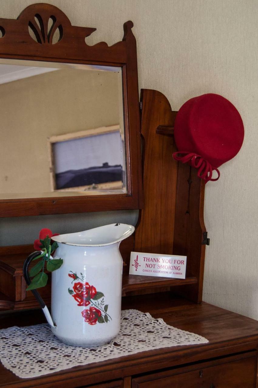 Obelix Guesthouse Lüderitz Kültér fotó